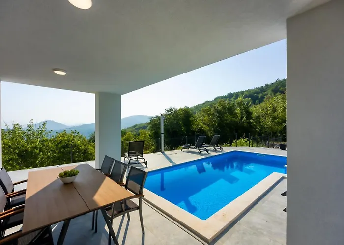 Villa Nono Spinovci *