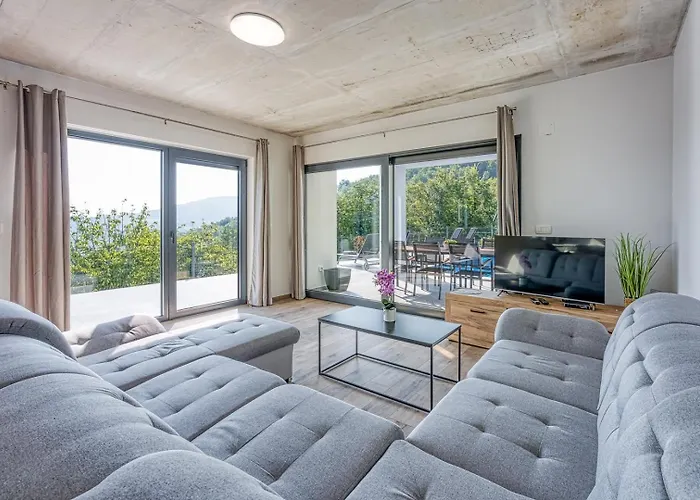 Nono Spinovci Karojba