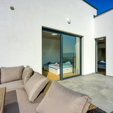 Nono Spinovci Karojba